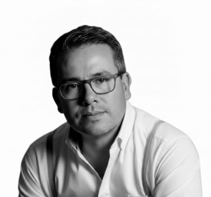 Focus Group/ Enrique Alfaro, entre la política, el fútbol y el narco 2 Focus 3