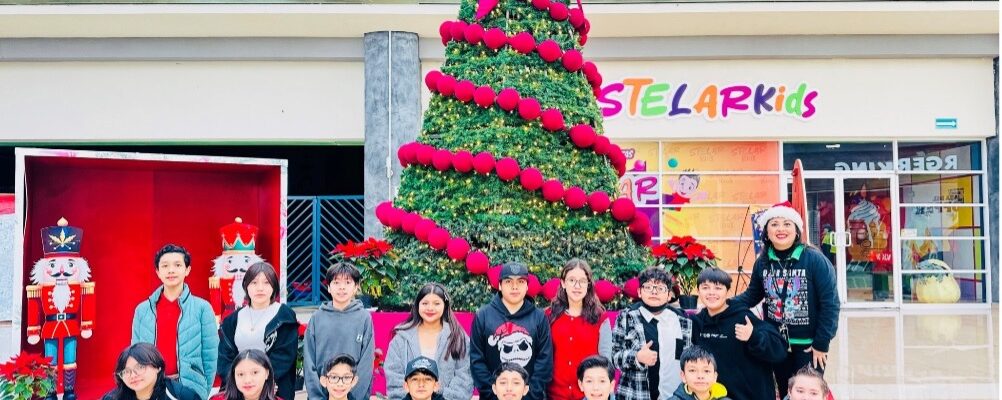 La comunidad perteneciente al Instituto Sanford Torreon participo en actividades navidenas