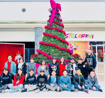 La comunidad perteneciente al Instituto Sanford Torreon participo en actividades navidenas