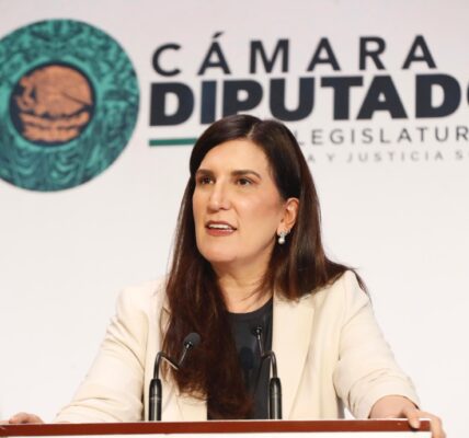 Kenia López llama a defender la libertad de expresión participando en consulta sobre audiencias 1 2026 08 03 03 14 59pm