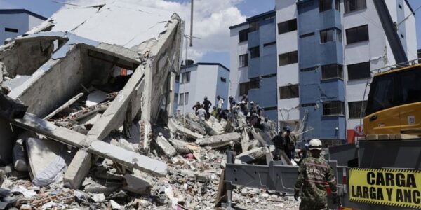 Brinda México protección consular a connacionales luego del terremoto en Colombia 12 brinda mexico asistencia consular connacionales terremoto colombia 13 1000x428