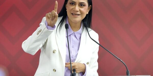 Busca Morena suspender derechos de Nay Salvatori y Grace Palomares por burlas a adultos mayores 13 busca morena suspender derechos nay salvatori grace palomares 13 1000x428
