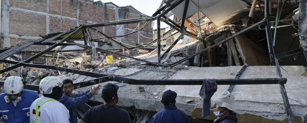 Tragedia en Colombia se incrementa en pocas horas: Suben a 234 los muertos por terremoto de 7.4 4 cfbb16b64c5739f1f776553d0fae5459c901c2c0w 13 1000x428