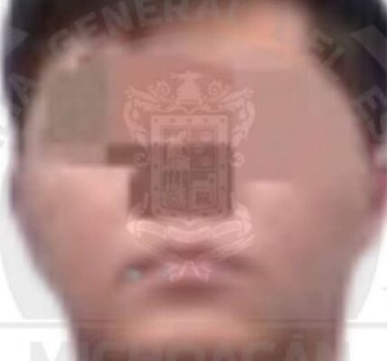 Capturan en Uruapan a 'El Vikingo', presunto operador del CJNG vinculado a la extorsión de aguacateros 2 detienen vikingo uruapan extorsiones aguacateros 13 1000x428