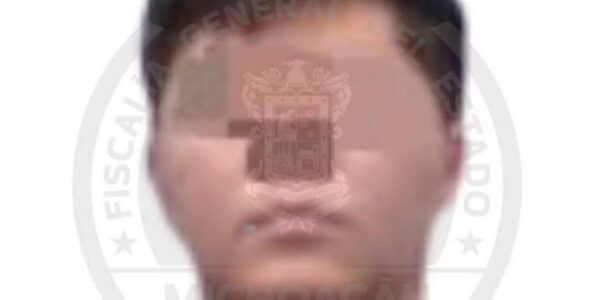 Capturan en Uruapan a 'El Vikingo', presunto operador del CJNG vinculado a la extorsión de aguacateros 11 detienen vikingo uruapan extorsiones aguacateros 13 1000x428