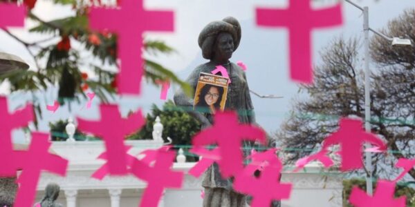 Informe revela que 58 fosas clandestinas en México se vinculan con feminicidios 17 seis de cada 10 fosas vinculadas con feminicidios fueron halladas en inmuebles privados cuartoscuo 13 1000x428