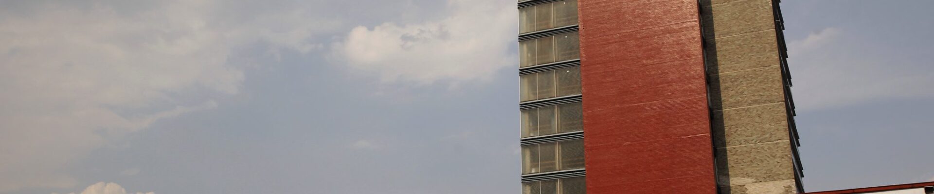 unam 2048x1365 1