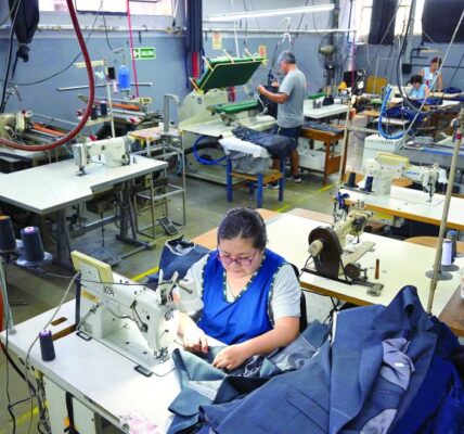 Pobreza laboral alcanza mínimo histórico desde 2005: Sheinbaum 1 699abc1ce2460