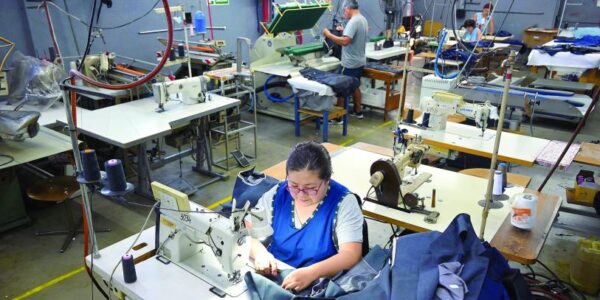Pobreza laboral alcanza mínimo histórico desde 2005: Sheinbaum 15 699abc1ce2460