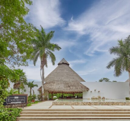 Posadas apuesta por el turismo de experiencias con el relanzamiento de The Explorean 3 Motor Lobby scaled