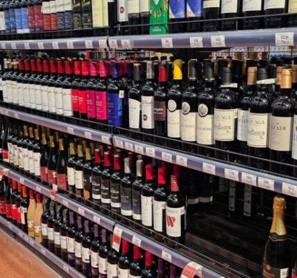 Especialistas piden elevar el IEPS al alcohol para mejorar recaudación y salud 4 cobrar por cantidad de alcohol puro propuesta para modificar el ieps cuartoscuro 13 1000x428